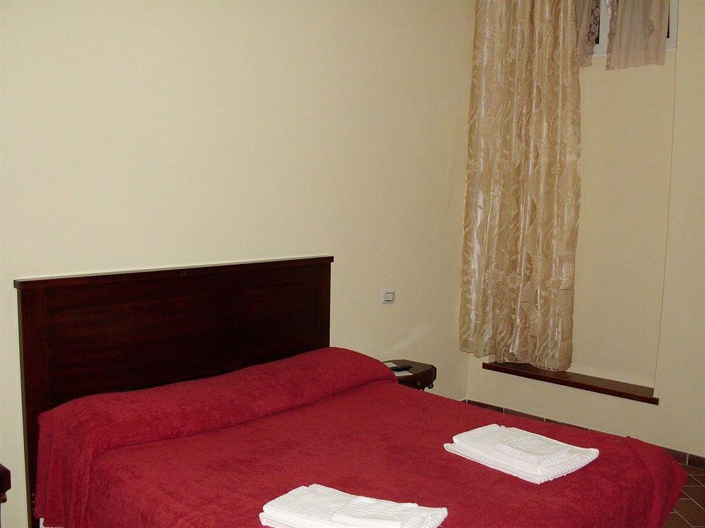 Bed and Breakfast Ermes Relais Рим Экстерьер фото