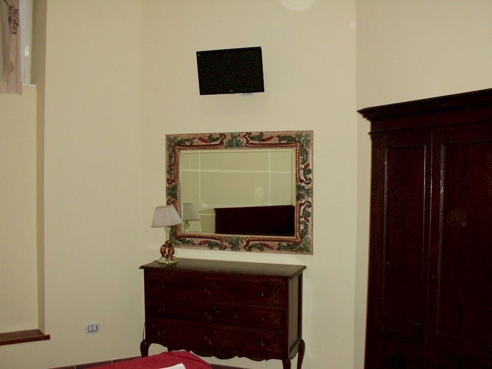 Bed and Breakfast Ermes Relais Рим Экстерьер фото